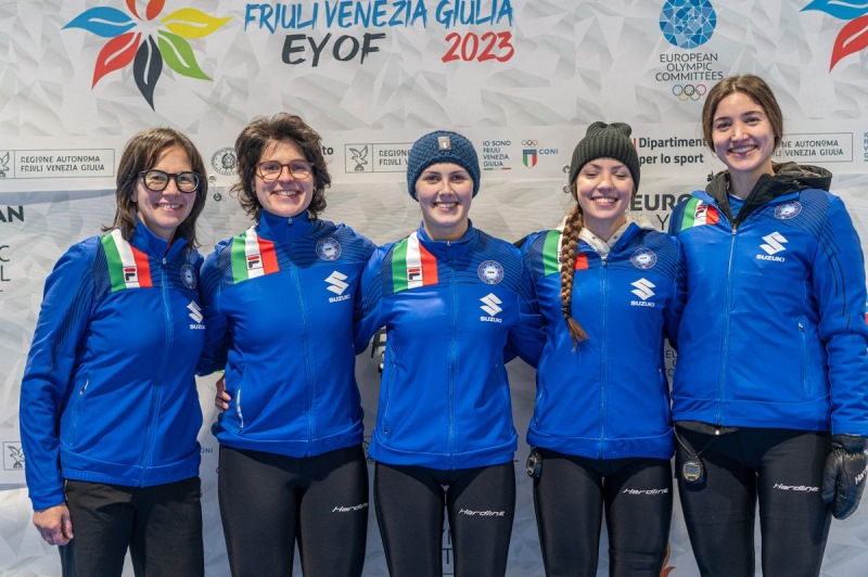 eyof-curling-claut-13